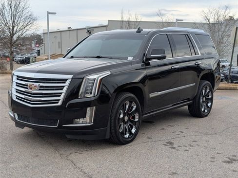 Used 2020 Cadillac Escalade Platinum AWD/4WD image 3