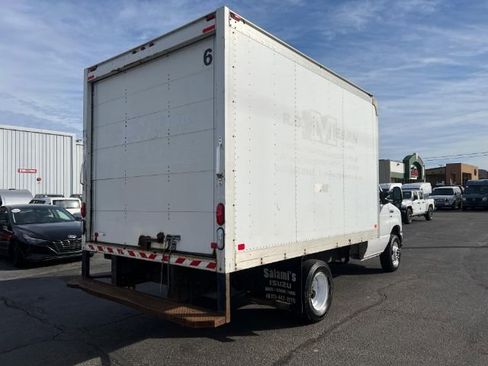 Used 2017 Ford E-350 and Econoline 350 Super Duty w/ Power Windows & Locks Group image 4