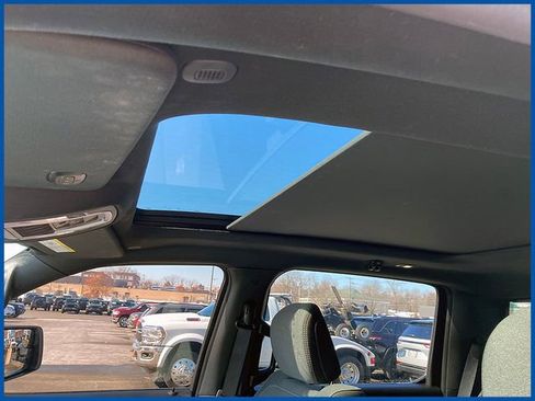 Certified 2022 RAM 1500 Big Horn image 14