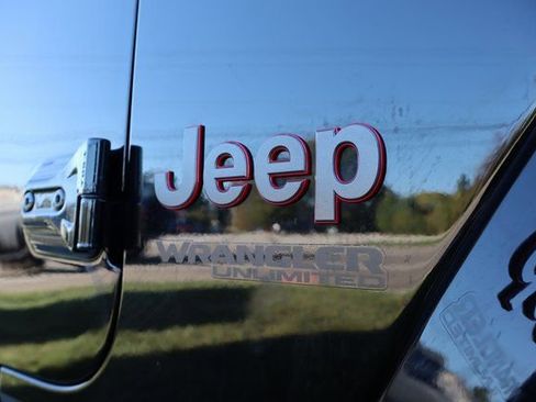 Used 2020 Jeep Wrangler Unlimited Rubicon image 2