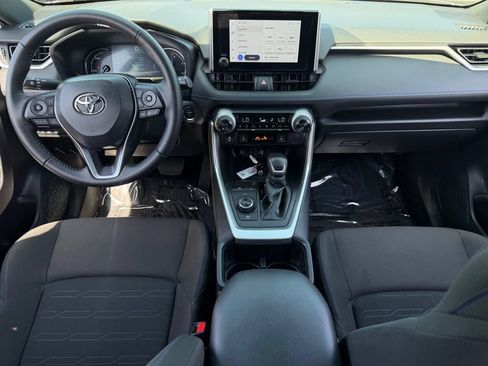 Used 2025 Toyota RAV4 SE w/ Convenience Package AWD/4WD image 11