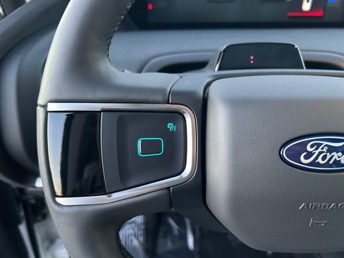 Used 2025 Ford Expedition Max Active image 17