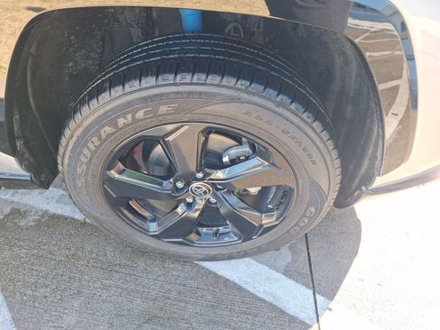 Used 2021 Toyota RAV4 XSE image 11