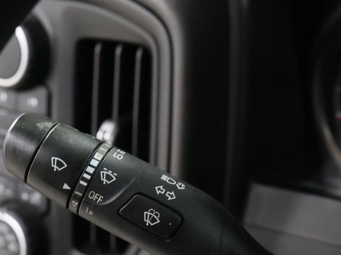 Used 2022 Chevrolet Silverado 2500 Custom image 16