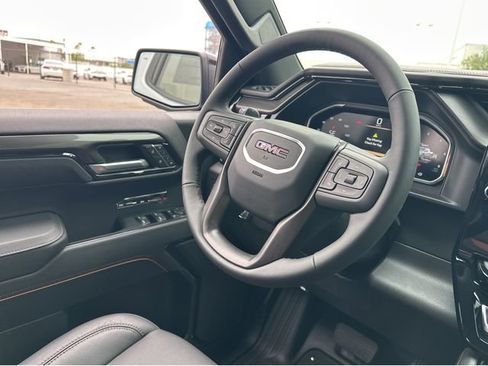 New 2026 GMC Sierra 1500 AT4 w/ AT4 Premium Package AWD/4WD image 7