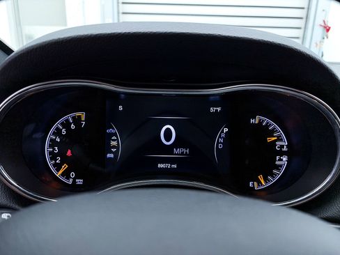 Used 2019 Jeep Grand Cherokee Altitude RWD image 27