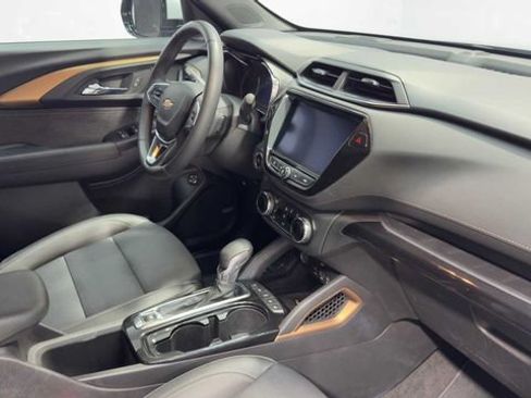 Used 2022 Chevrolet TrailBlazer ACTIV w/ Sun and Liftgate Package FWD image 13