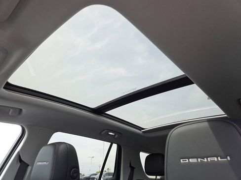 New 2026 GMC Terrain Denali AWD/4WD image 3
