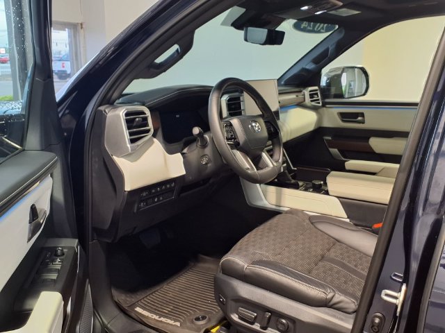 Used 2024 Toyota Sequoia Capstone AWD/4WD image 8