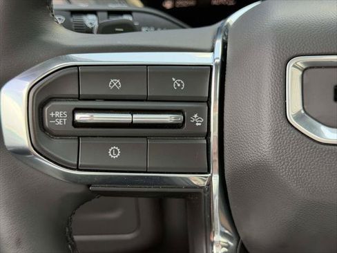 Used 2026 GMC Yukon XL Denali w/ Sun & Power Step Package AWD/4WD image 25