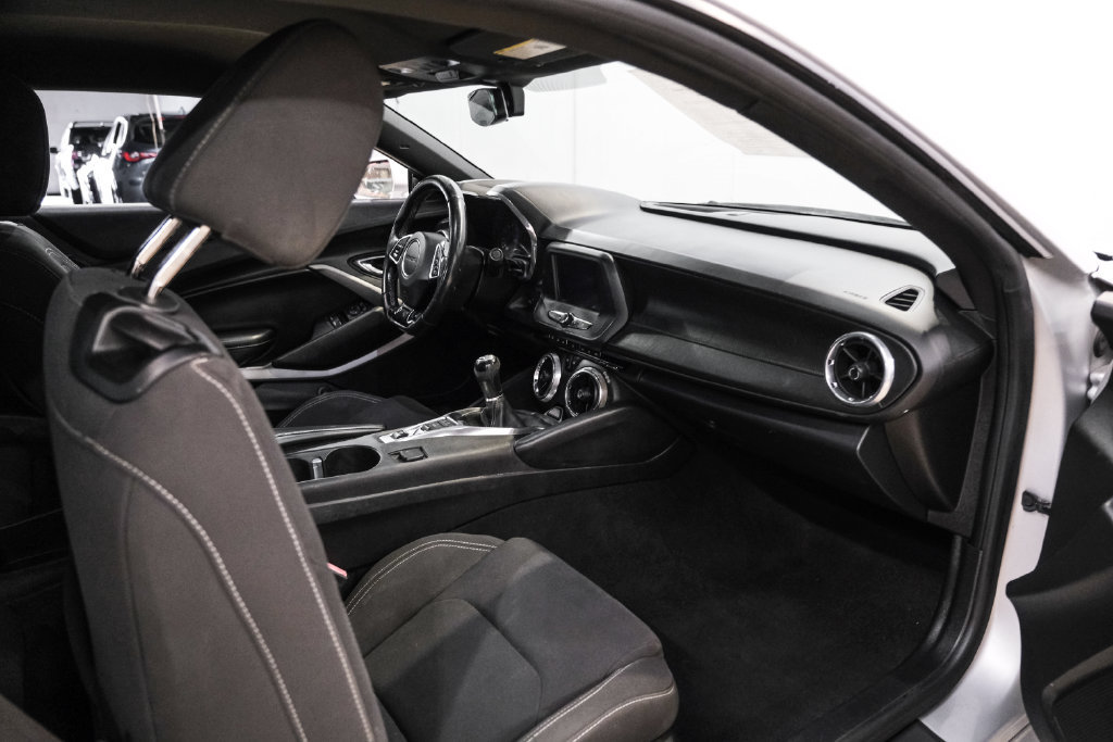 Used 2018 Chevrolet Camaro LS RWD image 12