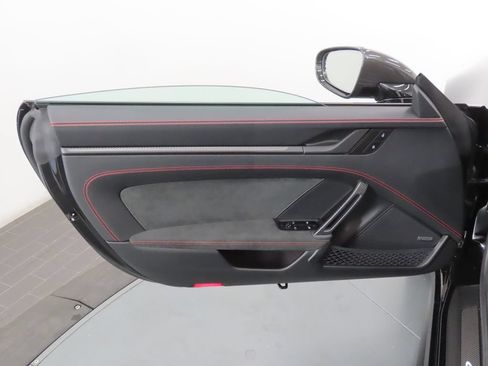 Certified 2026 Porsche 911 GT3 RWD image 36