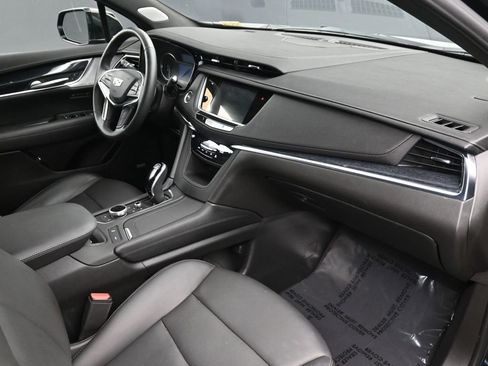 Certified 2024 Cadillac XT5 Premium Luxury image 11