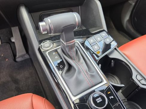 Used 2024 Kia Sportage SX image 36