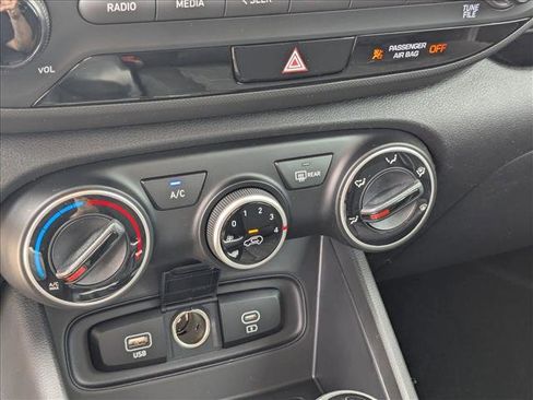 New 2026 Hyundai Venue SE FWD image 15