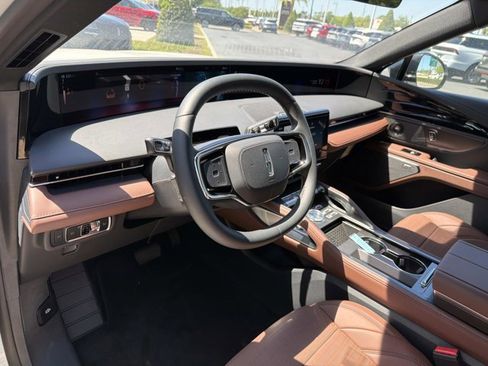 New 2026 Lincoln Nautilus Reserve AWD/4WD image 13