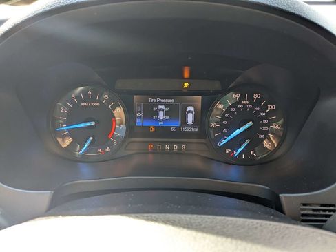 Used 2016 Ford Explorer XLT FWD image 22