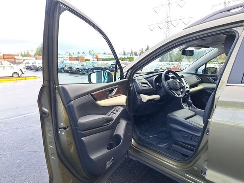 Used 2022 Subaru Ascent Touring image 10