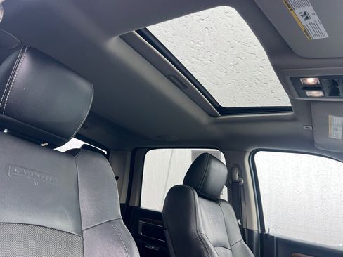 Used 2017 RAM 2500 Laramie w/ Sport Appearance Group image 16