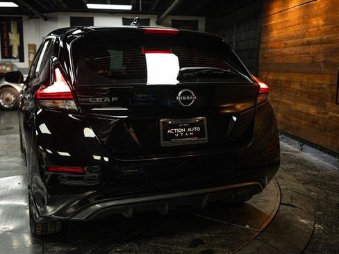 Used 2025 Nissan Leaf S image 6
