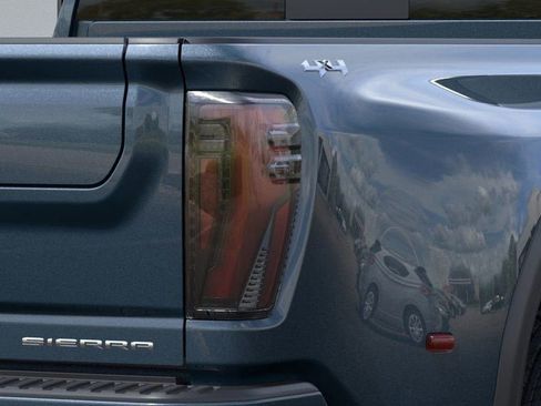 New 2026 GMC Sierra 3500 Denali Ultimate w/ LPO, Black Badging Package AWD/4WD image 11