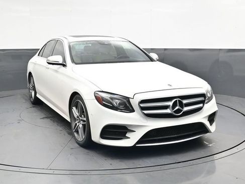 Used 2019 Mercedes-Benz E 300 image 10