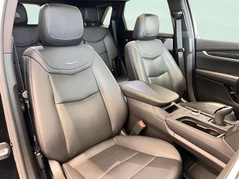 Certified 2023 Cadillac XT5 Premium Luxury w/ LPO, Floor Liner Package image 15