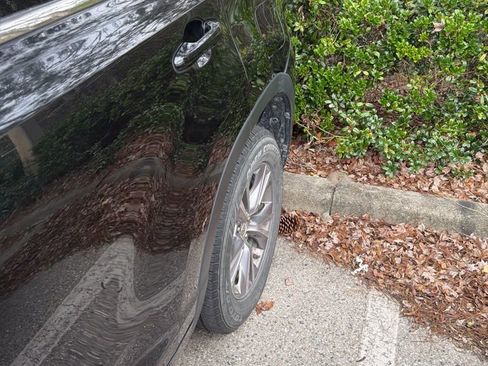 Used 2015 Toyota Highlander XLE image 11