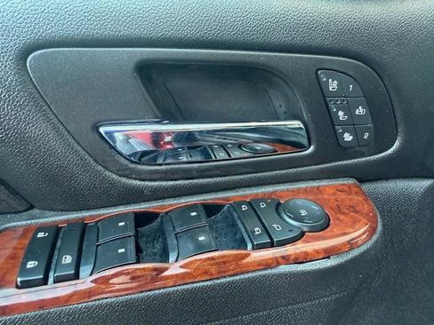 Used 2012 GMC Yukon XL SLT image 17