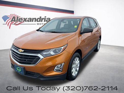 Used 2018 Chevrolet Equinox LS image 1
