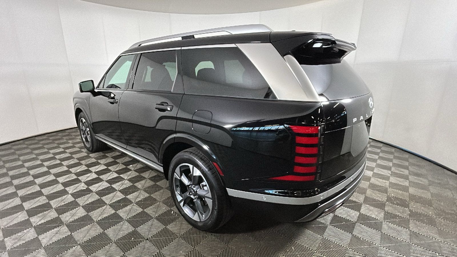 Used 2026 Hyundai Palisade Limited AWD/4WD image 5