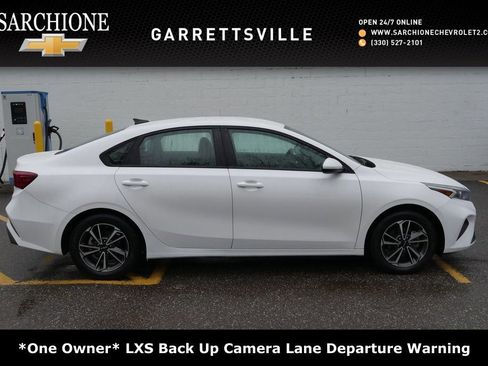 Used 2023 Kia Forte LXS image 1