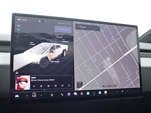 Used 2024 Tesla Cybertruck Cyberbeast AWD/4WD image 15