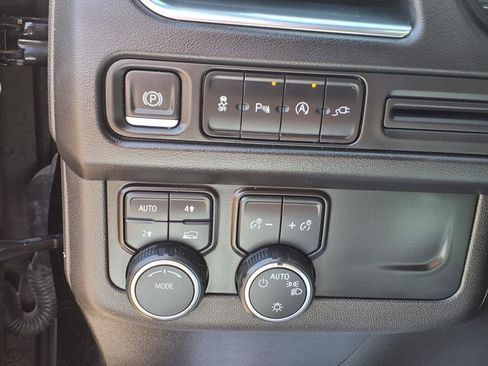 Used 2021 Chevrolet Tahoe LT image 13