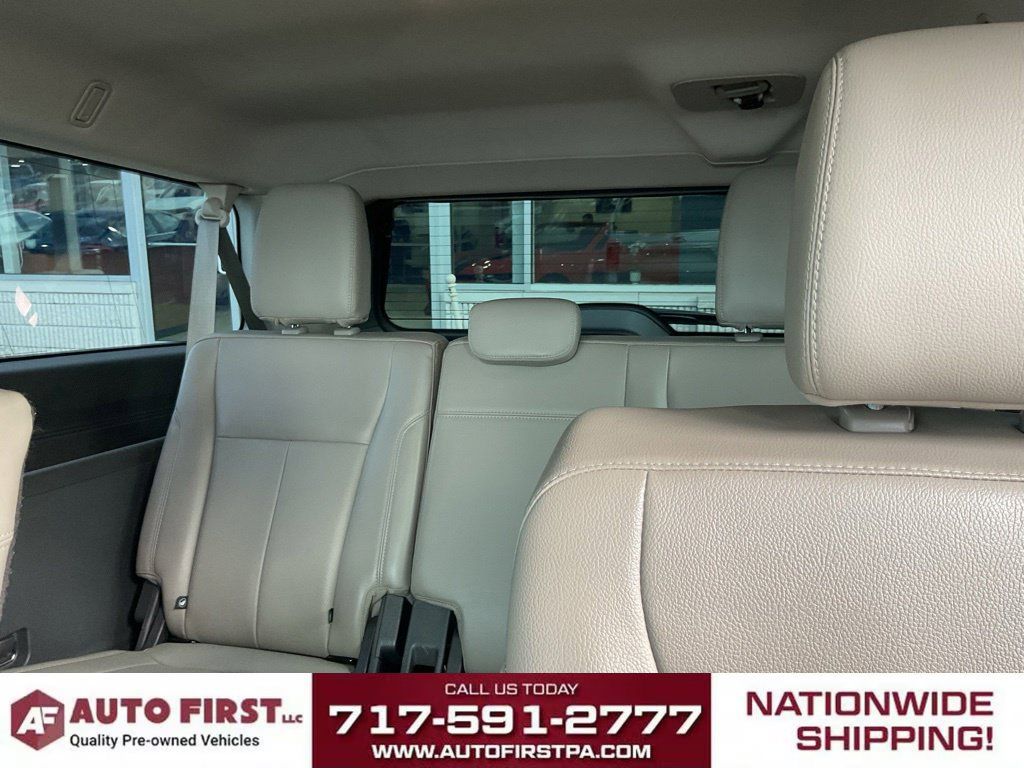 Used 2020 Ford Expedition Max XLT w/ Equipment Group 202A AWD/4WD image 13