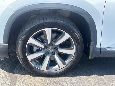 Used 2025 Honda Pilot Touring image 28