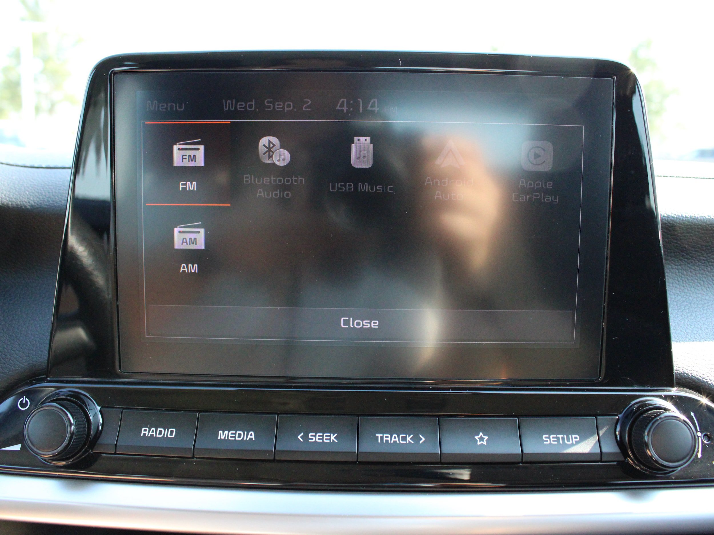 Used 2024 Kia Forte LXS w/ LXS Technology Package FWD image 19