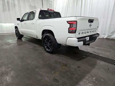 New 2026 Nissan Frontier SV w/ SV Convenience Package AWD/4WD image 5