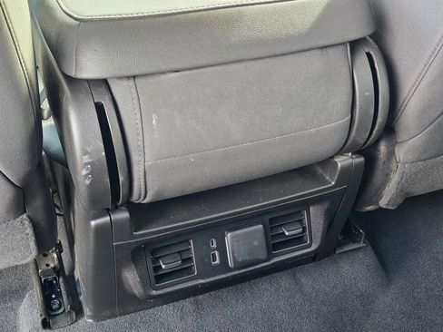 Used 2024 Chevrolet Silverado 3500 LT w/ Convenience Package image 18