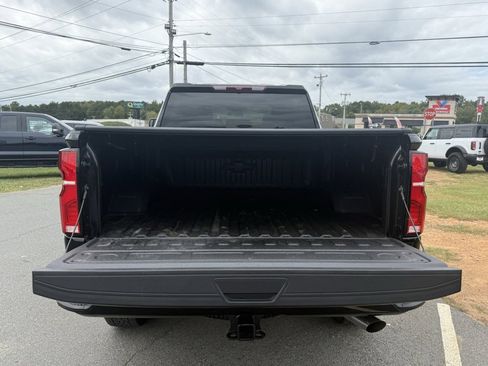 Used 2025 Chevrolet Silverado 2500 LT w/ Z71 Chrome Sport Edition image 5