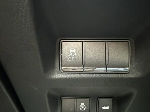 Used 2017 INFINITI Q70 L 3.7 image 13