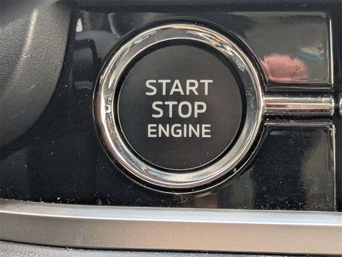 Used 2024 Mitsubishi Outlander SEL image 33