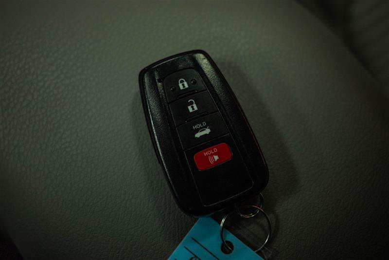 Used 2024 Toyota Camry SE FWD image 23