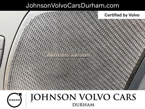 Used 2023 Volvo XC60 B5 Plus image 25