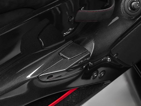 Certified 2020 Ferrari 488 Pista Coupe RWD image 80