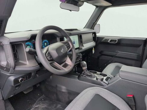 New 2025 Ford Bronco 4-Door AWD/4WD image 8