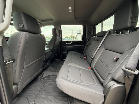 New 2026 GMC Sierra 2500 SLE w/ SLE Value Package; AWD/4WD image 5