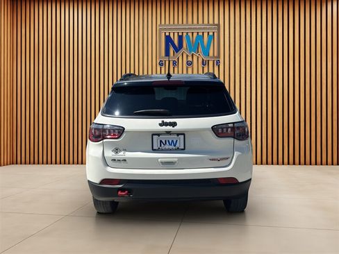 Used 2020 Jeep Compass Trailhawk AWD/4WD image 40