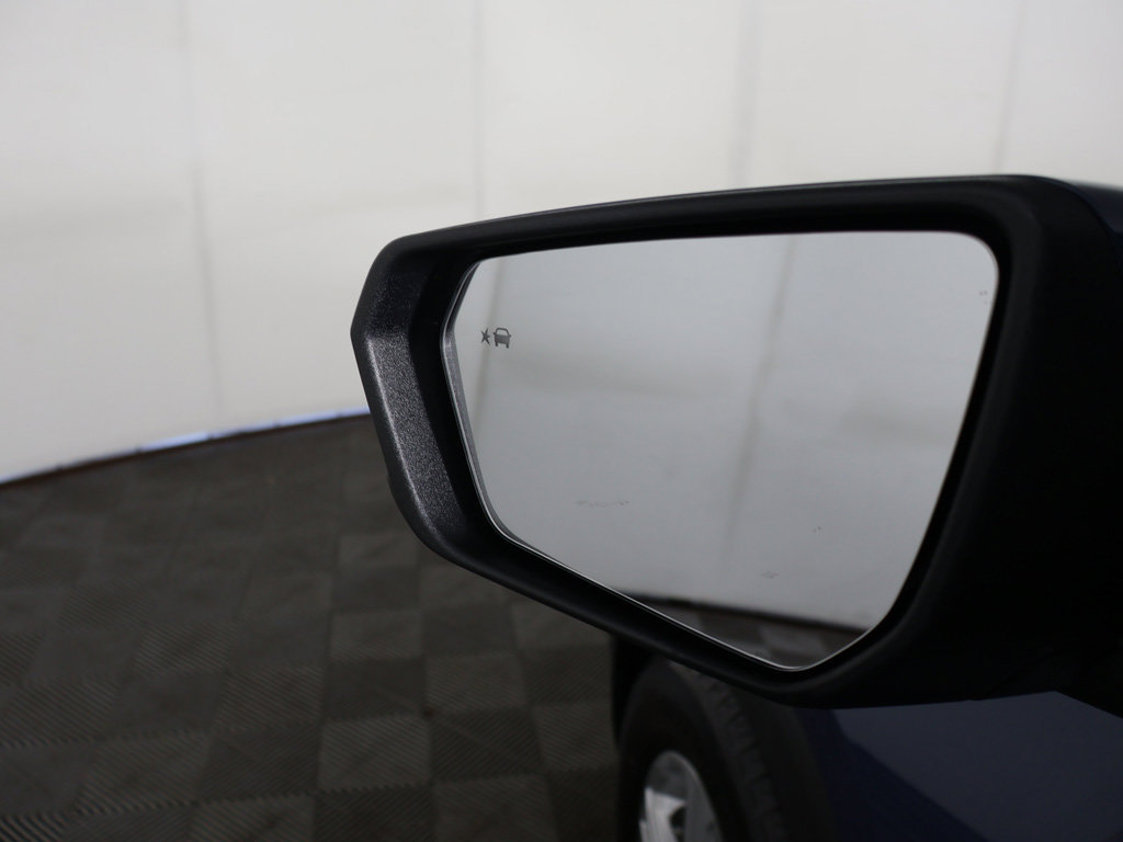 Used 2024 GMC Terrain SLE FWD image 32