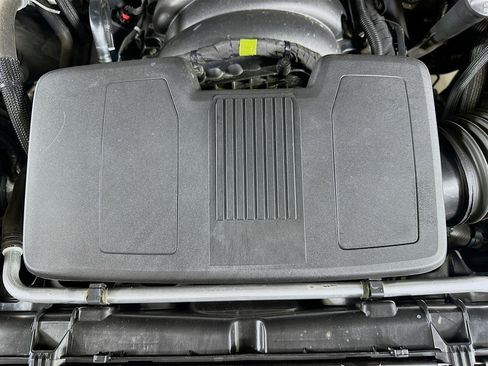 Used 2025 GMC Sierra 1500 SLT image 33